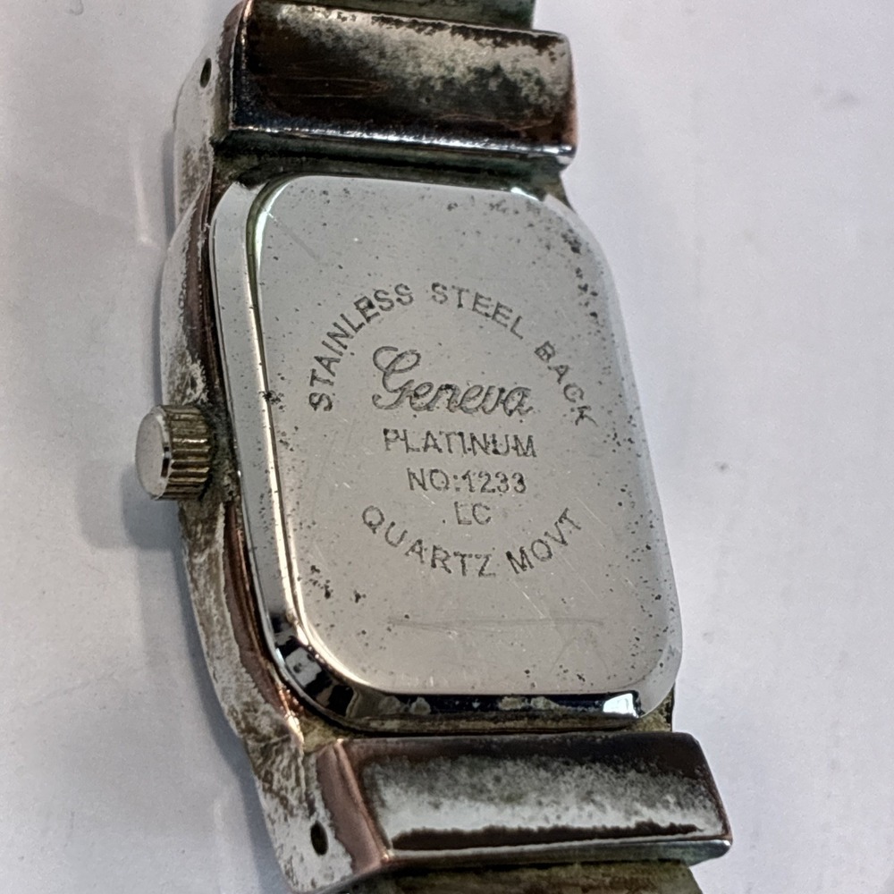 2 Watch Lot Geneva Platinum Silver Toned Bracelets Triangular Rectangle Shaped - Picture 7 of 16